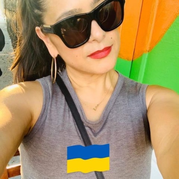 Meet your Posher, Jessica - Picture 1 of 1